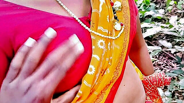 Telugu Hot Silk - tamil stepmom forest fuck