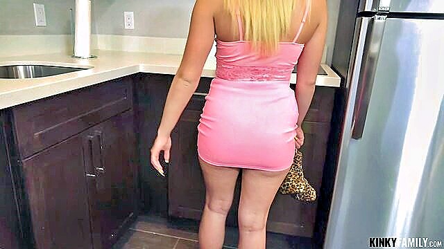 Anna Mae - kinkylife stepdaughter doggystyle Dirtyflix