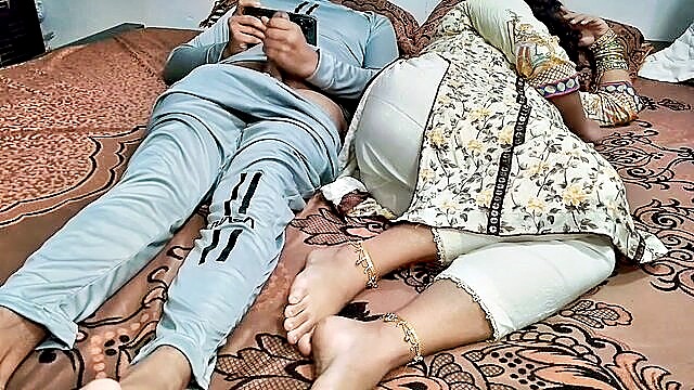 indian desi, finding, bedroom - indian mature surprise blowjob
