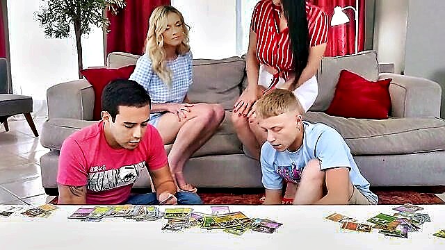 Miss Raquel, Lindsey Lakes, Parker Sims, Mason Gray - parker sims swappz lonely boobies Swappz