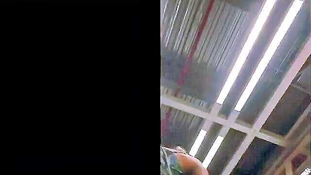 upskirt no panties : reynold_torp