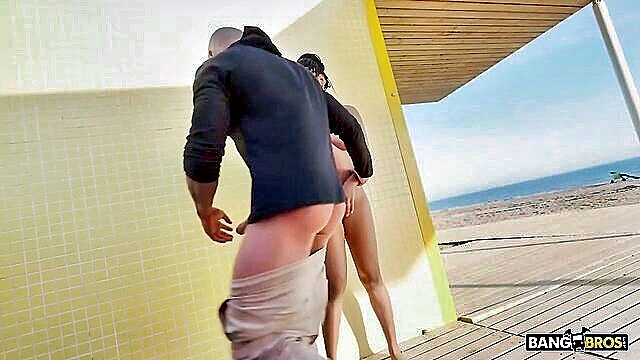 Samantha Cruuz, Emilio Ardana - latin woman samantha cruuz gets fucked Bangbros Network