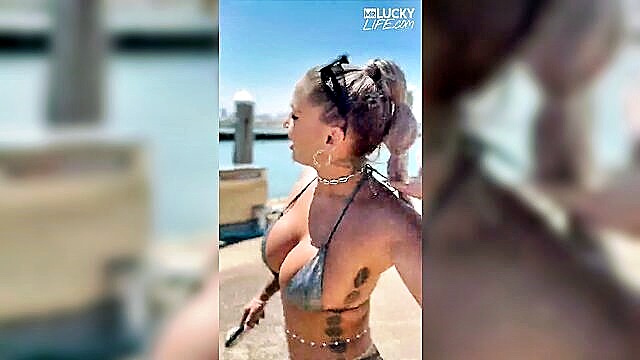 hayley davies big ass yacht : Vibewithmommy