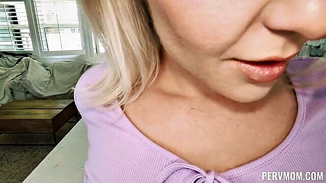 Slimthick Vic, Tommy Wood - sensual blowjob mom xxx