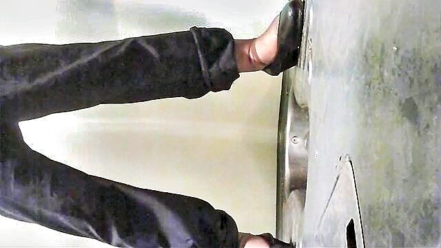 amateur, chinese - train washroom china thumbnails