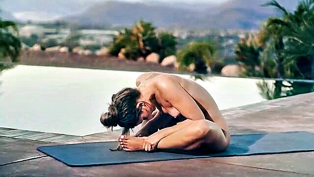 Nikki - yoga with nikki hd