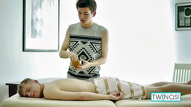 sucking cock, twink, massage - xander deepthroats james ts