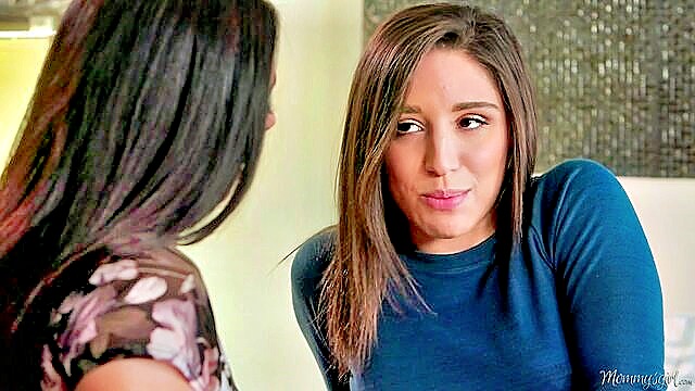 Mindi Mink, Abella Danger - hairy lesbian pussy licking