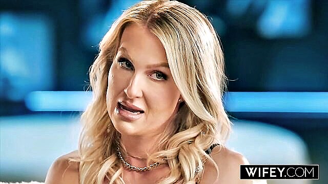 Rebecca Love, Andi Avalon, Sienna Rae - hladges introduction compilation Wifey