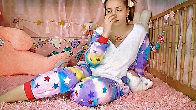 Littlekiki - littlekiki virgin anal