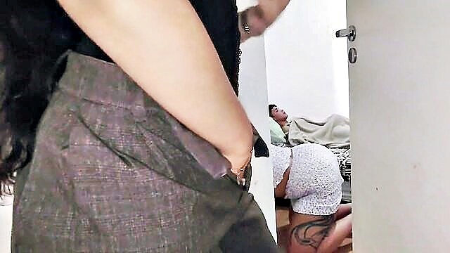 innocent indian mom learns ass fuck : DESI PORN