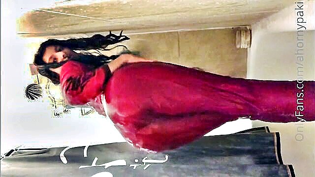 bathroom, desi, bathing girl - desi pakistani babe soaks her cunt