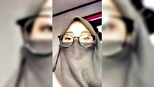 jilbab blowjob, colmek, jilbab - bokep jilbab indonesia
