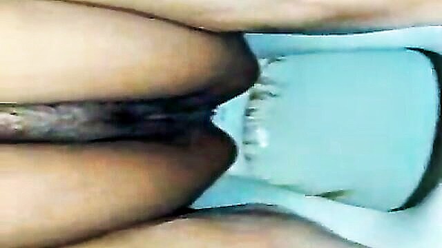 indian scat filling butt with pee : Scat Kings
