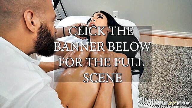 oiled pussy on phone : Brazzers