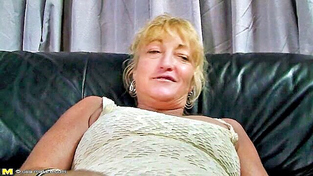 jamie blonde interracial moan : USA Mature