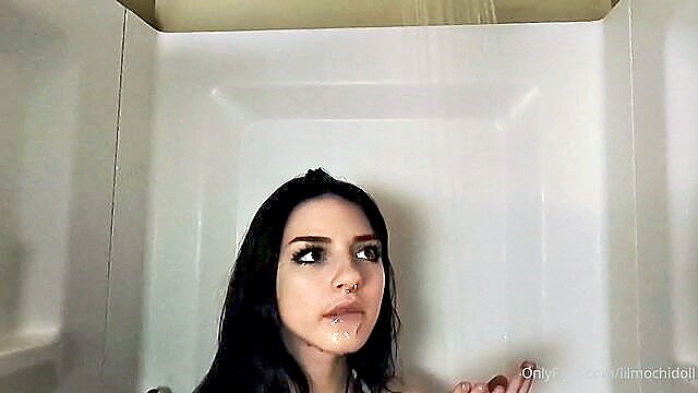 Lilmochidoll - lilmochidoll shower leak