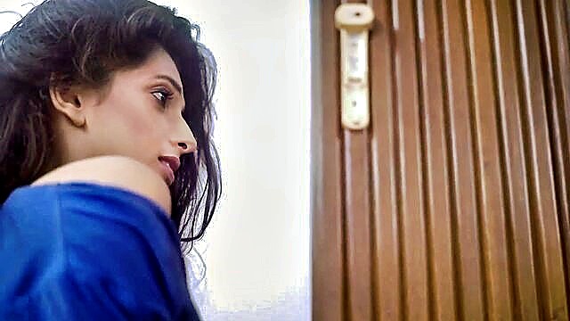 fingering, masturbation, teen solo - indian teen webcam masturbation