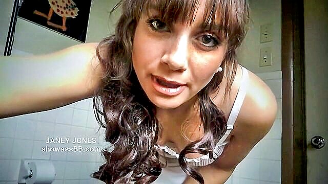 Janey Jones - janey jones vr assitory
