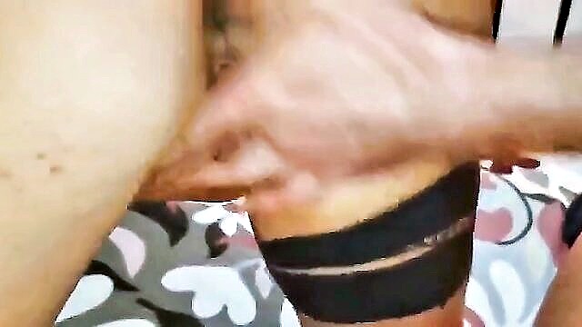 scopata italiana, sesso amatoriale, scopata col fan - italian milf tatuata fa sesso