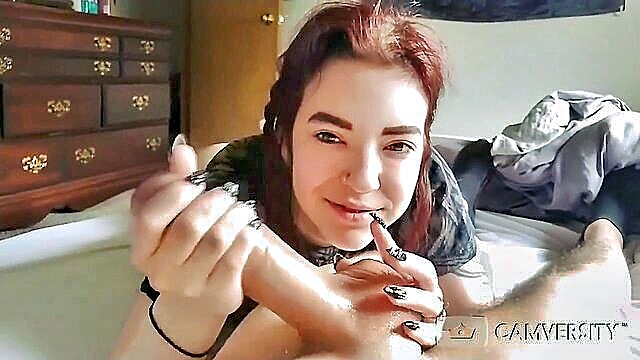 lilredvelvettt - handjob by lilredvelvettt