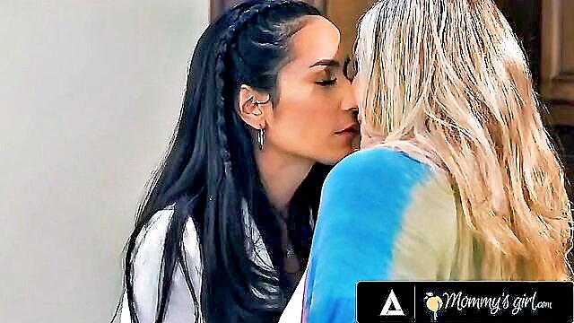 pussy eating, cheating wife, lesbian - stepmom cheats on husband with tia cyrus