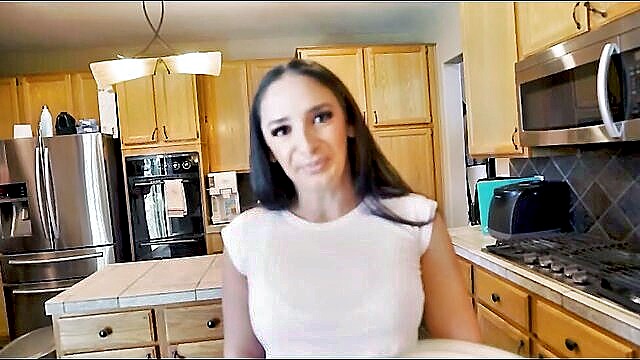 workout, milf, massage - sheena ryder stepmom massage