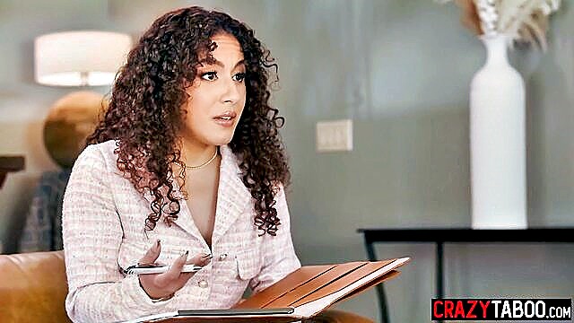Ember Snow - filipina lures latina therapist