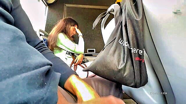 public bus handjob : Disdiger1