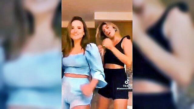 dancando, novinha, bikini - horny larissa manoela wet