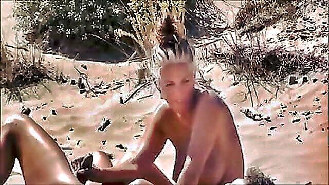 nude beach, amateur, nude on the beach - nude couple on beach