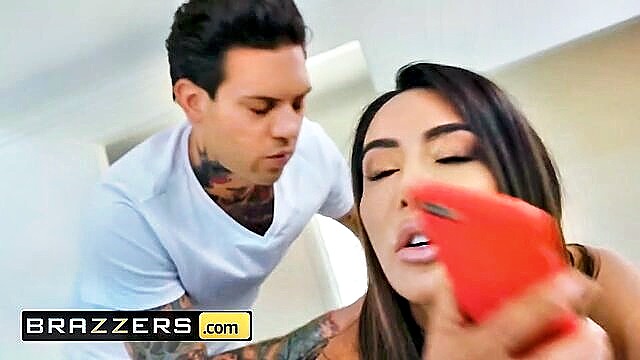 Lela Star - dirty masseur brazzers lela star Brazzers