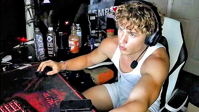 chaturbate record, gay webcam, maxednat - maxednat gayporn oil