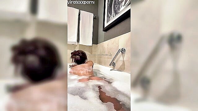 one on one, onlyfans, only fans com - barbienjd bubble bath