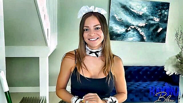 Havana Bleu - havana bleu hot maid