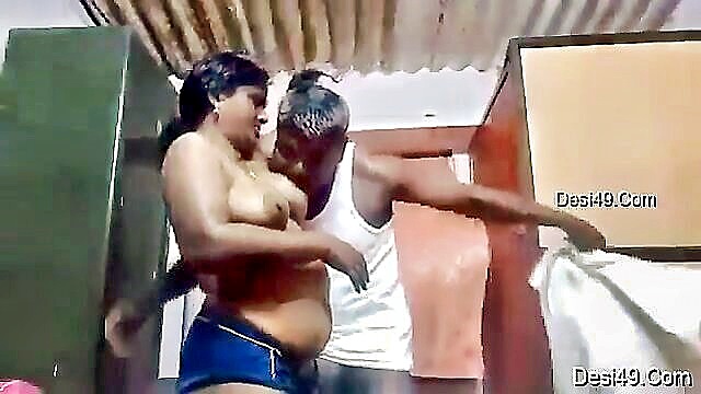 tamil aunty, chubby, tamil - parvathy tamil aunty rubbed