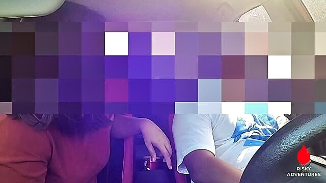 horny pinay, kinantot sa kotse, malibog na pinay - pinay public car sex kantot sa fubu ko kahit may mga tao malapit sa kotse may 30th 2021