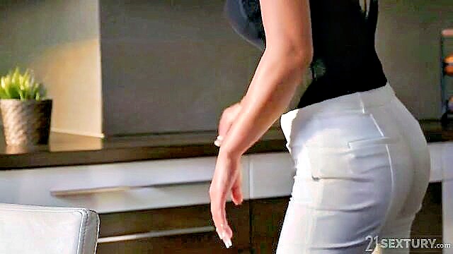 Shalina Devine, Emmanuel Torquemada - shalina devine meeting 21Sextury