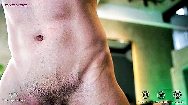 gay webcam, thomas_falcon1, chaturbate record - thomasfalcon1 desperate insertion