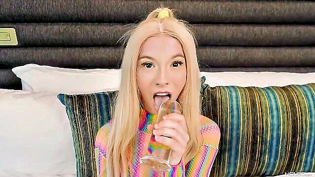blonde anal pussy destroy : Holed