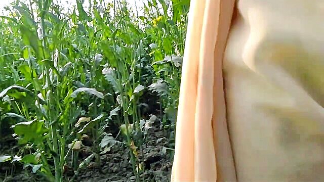 Village Bhabhi - desi village wife urinates in public on may 8th 2021