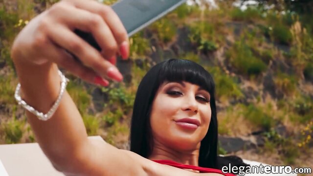 Valentina Ricci - valentina ricci milf milf Elegant Raw