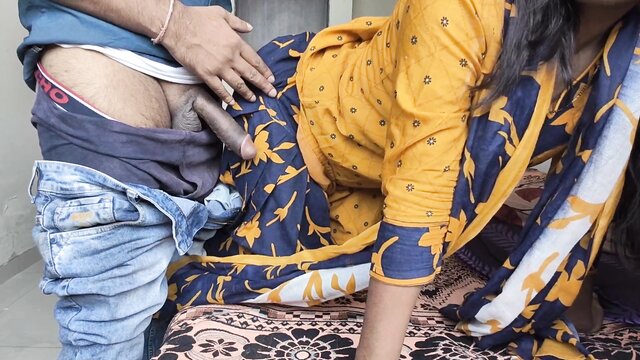 Mumbai Ashu - desi kanchan seduces her possessor