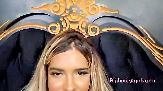 anna deep anal sex : Big Booty Tgirls