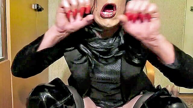 crossdresser, transvestite, tranny - jolanta tgirl masturbation