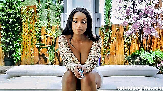 Lily Starfire - big natural tits and a cumshot in this pov video