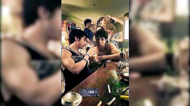 tv show, hot scenes, hot scene - fisica o quimica season 1 nude