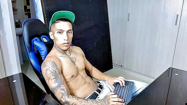 strip record, oil-, sendfer - sendferstripchatoilcolombian