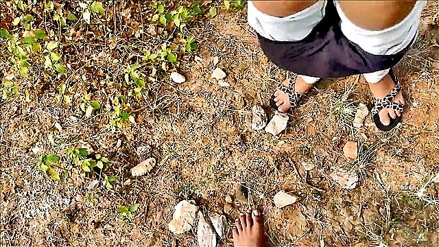 indian babe big tits seduced and fucked : DPDOSE