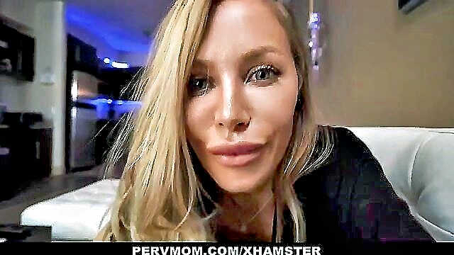 big boobs blonde, big titted facials, long hair and big tits - nicole aniston stepmom sex